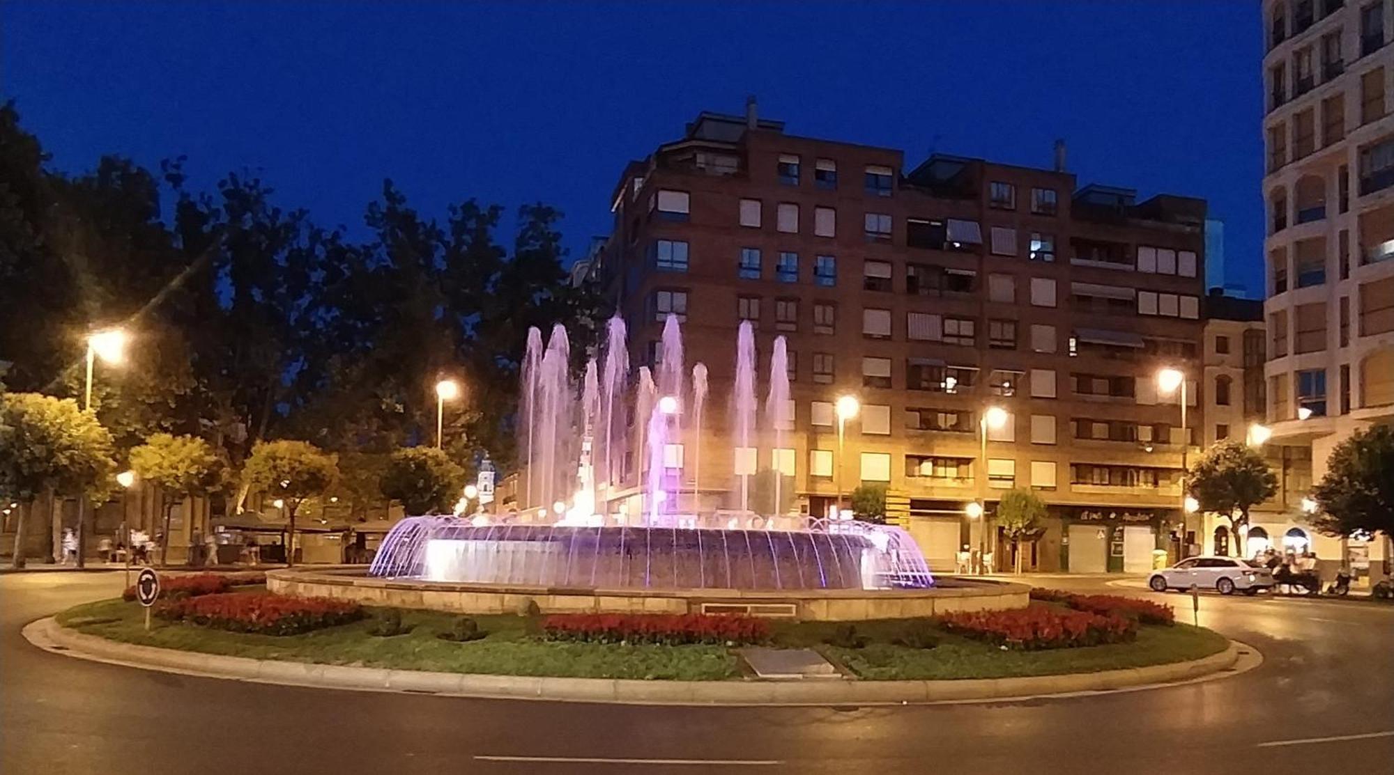 Gonzalo De Berceo 15 " Calidad-Sobrio" And " Free Private Parking " Lägenhet Logroño Rum bild